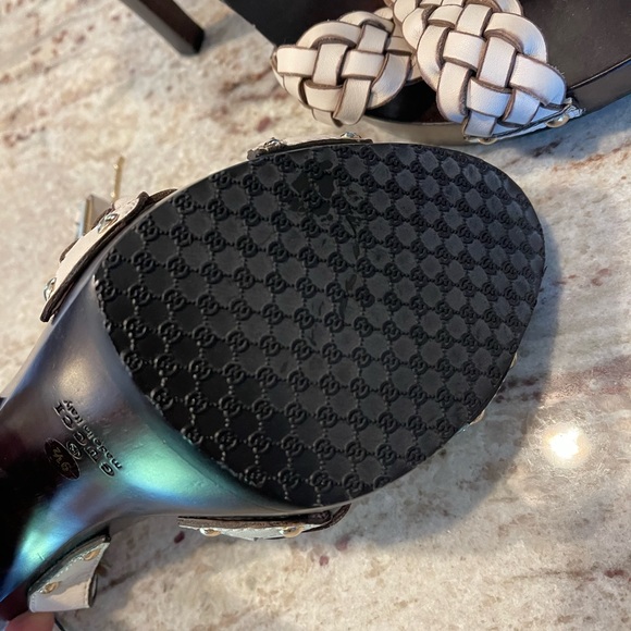 Authentic Gucci high heels size 9.5 - Picture 6 of 12